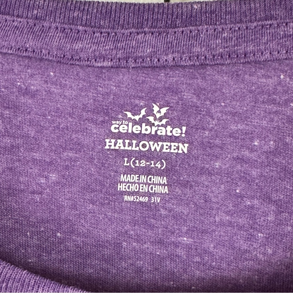 Way to Celebrate L (12-14) Purple Flower Skull Graphic Tee Halloween - Picture 3 of 8